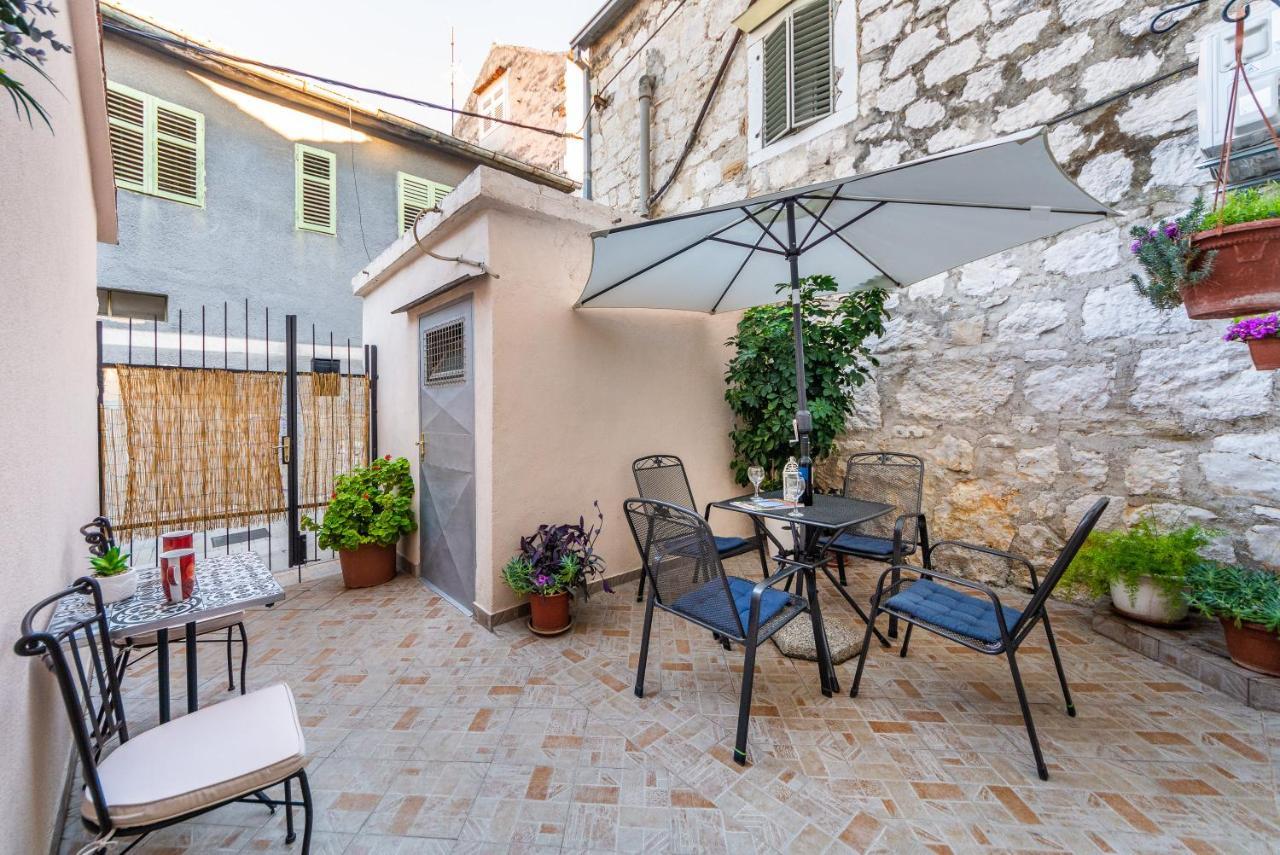Guesthause Arbor Apartment Сплит Екстериор снимка